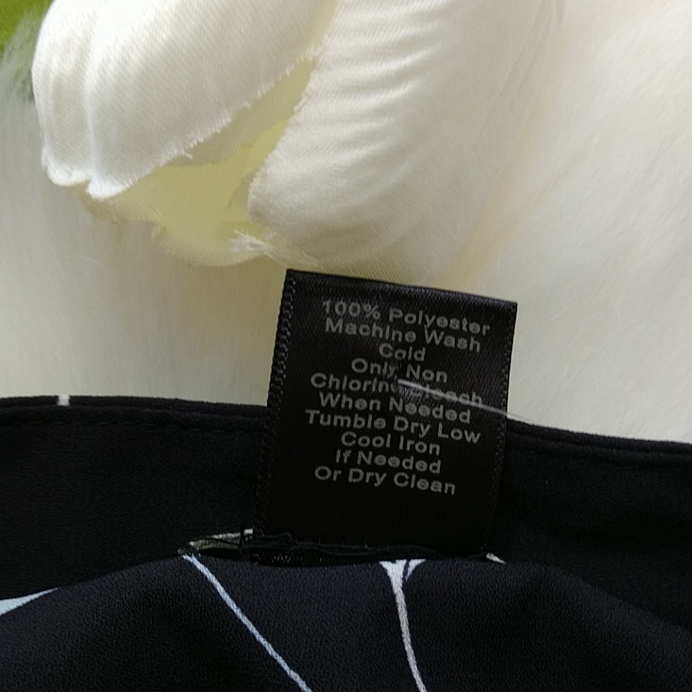 Size M🌷ANN TAYLOR TOPS . NWT - Picture 6 of 7
